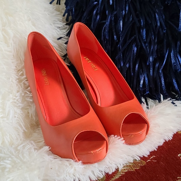 NINE WEST Platform 👠 - Picture 2 of 9